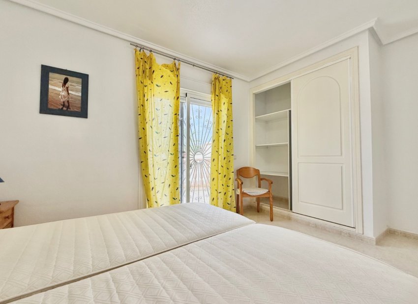 Resale - Townhouse / Duplex / Corner - Ciudad Quesada - Doña Pepa