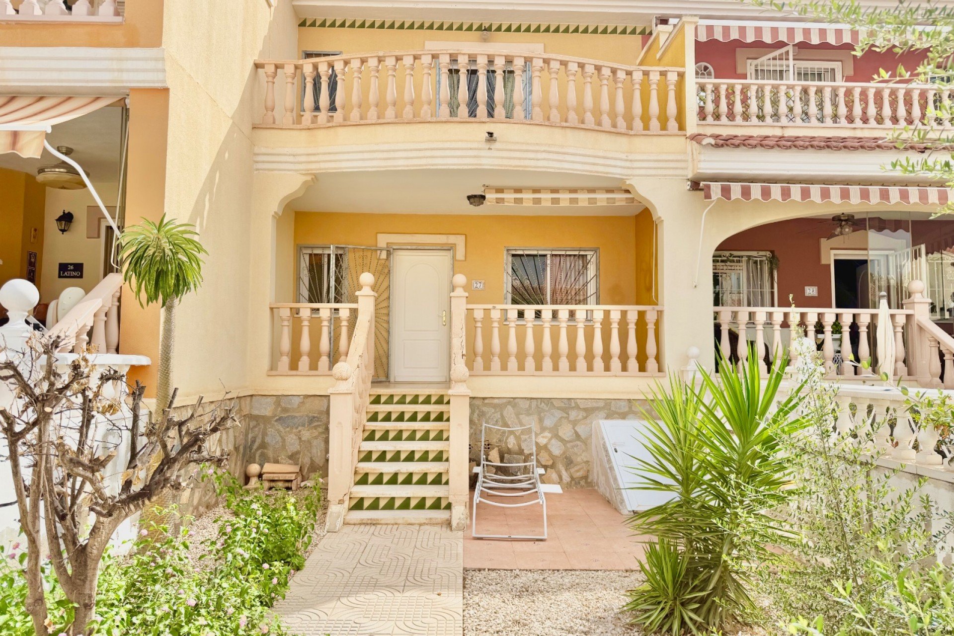 Resale - Townhouse / Duplex / Corner - Ciudad Quesada - Doña Pepa