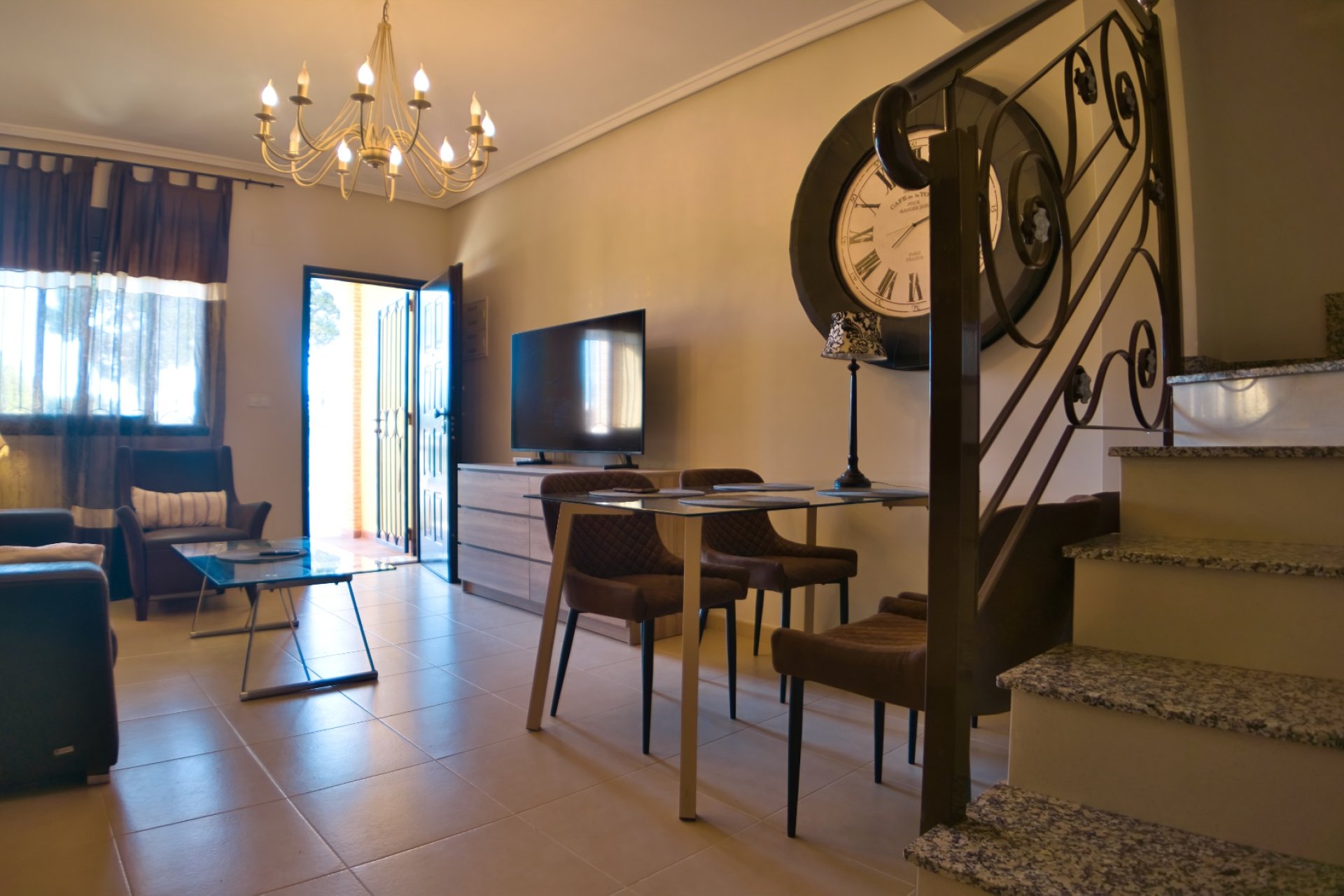 Resale - Townhouse / Duplex / Corner - Ciudad Quesada - Doña Pepa