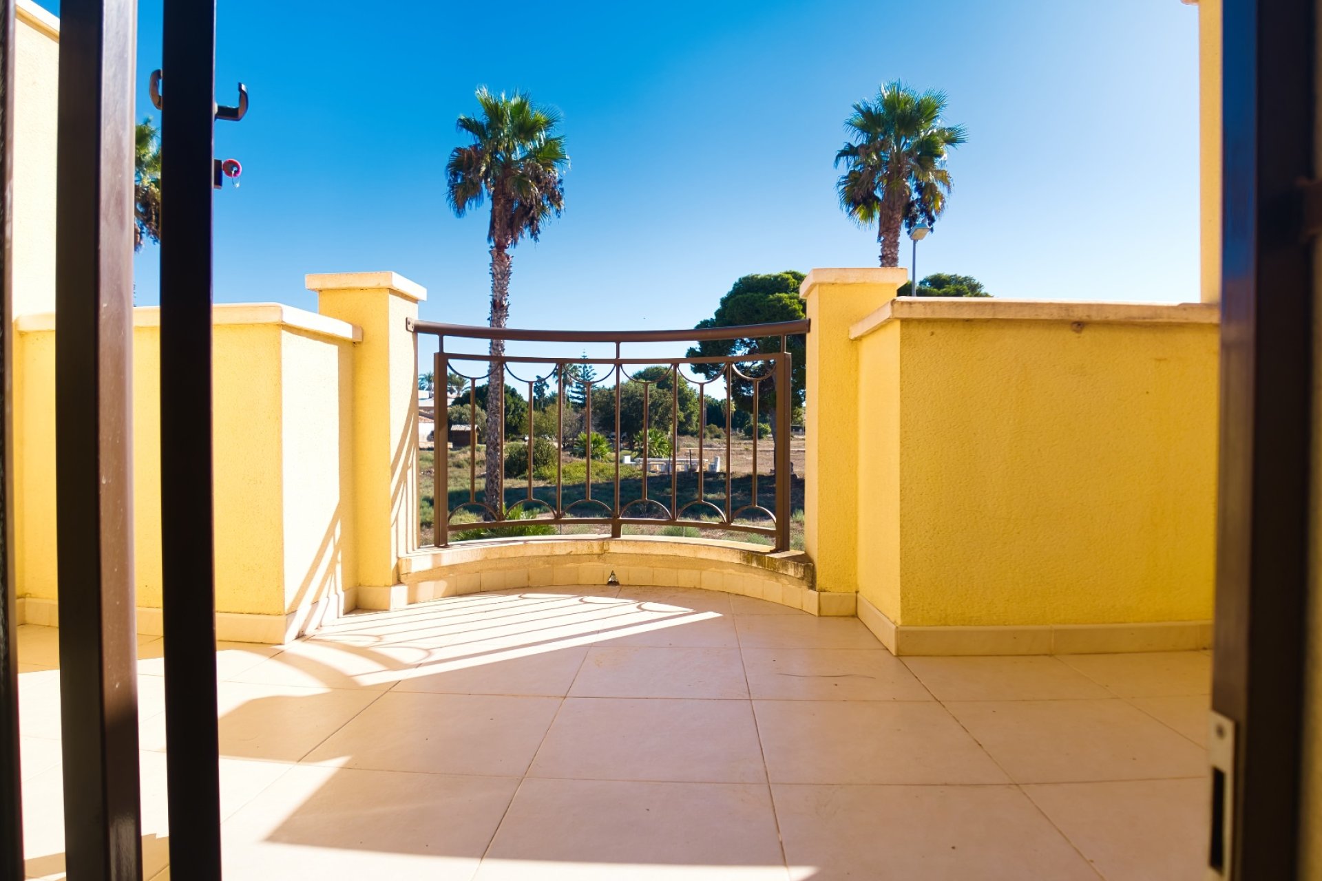 Resale - Townhouse / Duplex / Corner - Ciudad Quesada - Doña Pepa