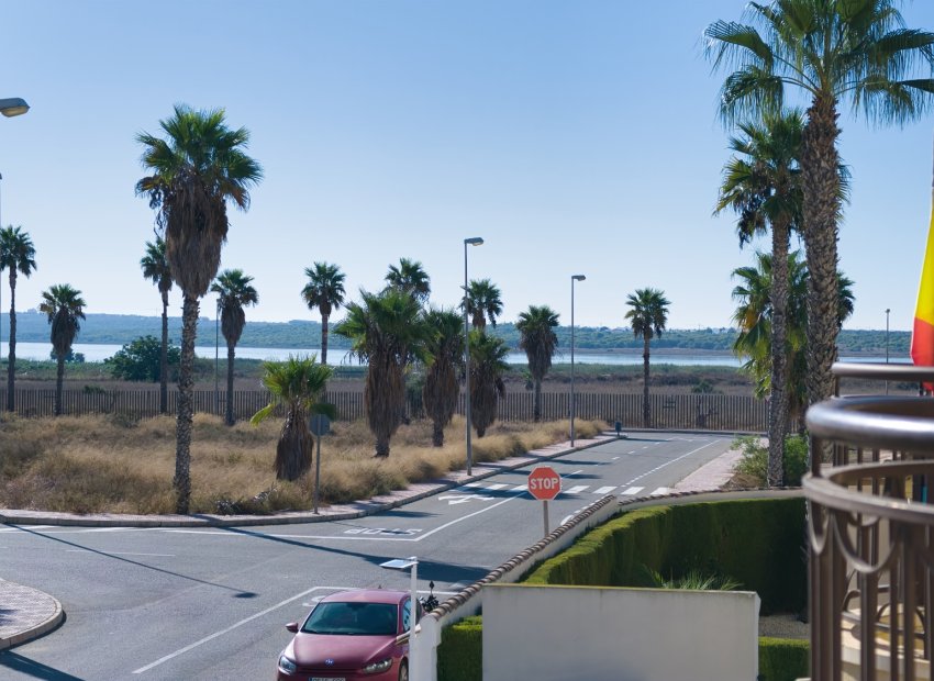 Resale - Townhouse / Duplex / Corner - Ciudad Quesada - Doña Pepa