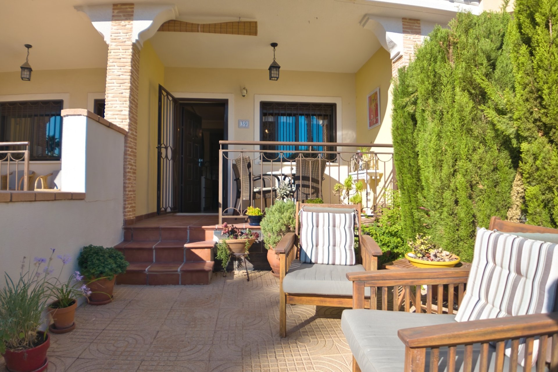 Resale - Townhouse / Duplex / Corner - Ciudad Quesada - Doña Pepa