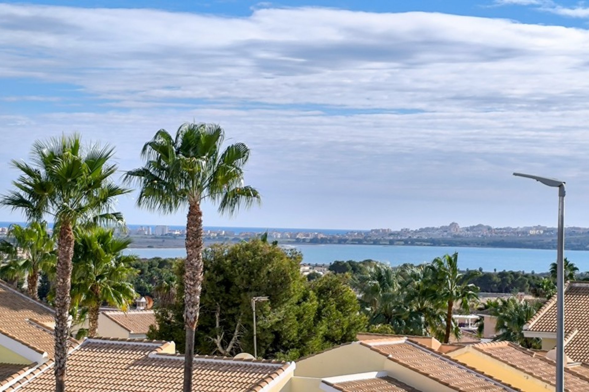 Resale - Townhouse / Duplex / Corner - Ciudad Quesada - La Fiesta