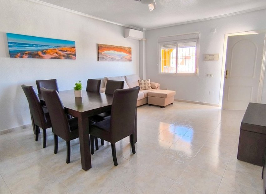 Resale - Townhouse / Duplex / Corner - Ciudad Quesada - La Fiesta