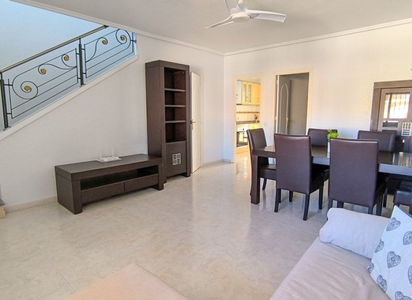 Resale - Townhouse / Duplex / Corner - Ciudad Quesada - La Fiesta