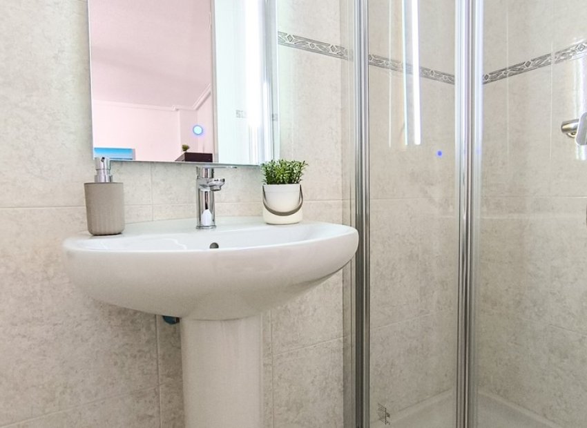 Resale - Townhouse / Duplex / Corner - Ciudad Quesada - La Fiesta