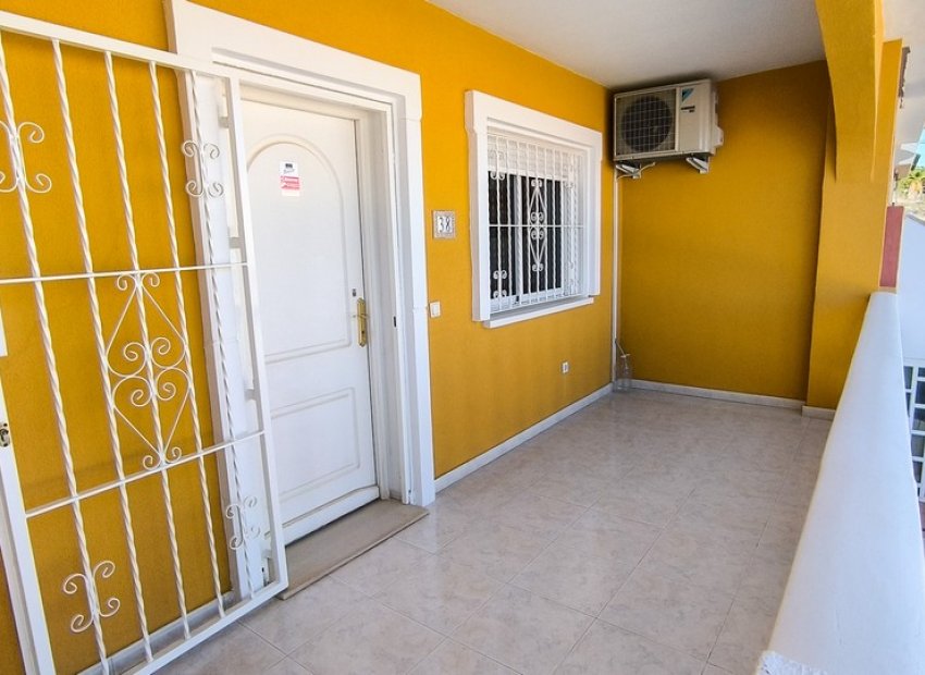 Resale - Townhouse / Duplex / Corner - Ciudad Quesada - La Fiesta