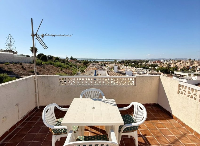 Resale - Townhouse / Duplex / Corner - Ciudad Quesada - La Fiesta
