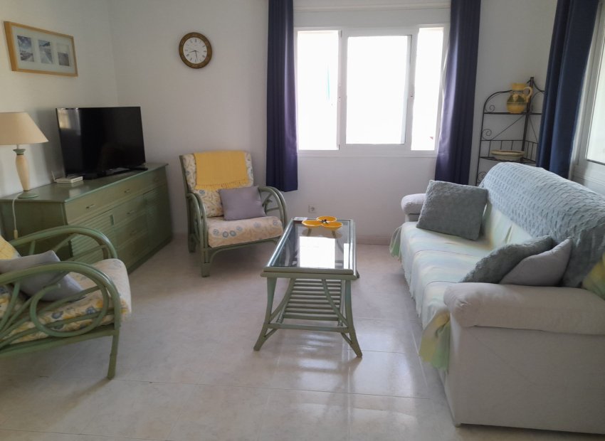 Resale - Townhouse / Duplex / Corner - Ciudad Quesada - La Fiesta