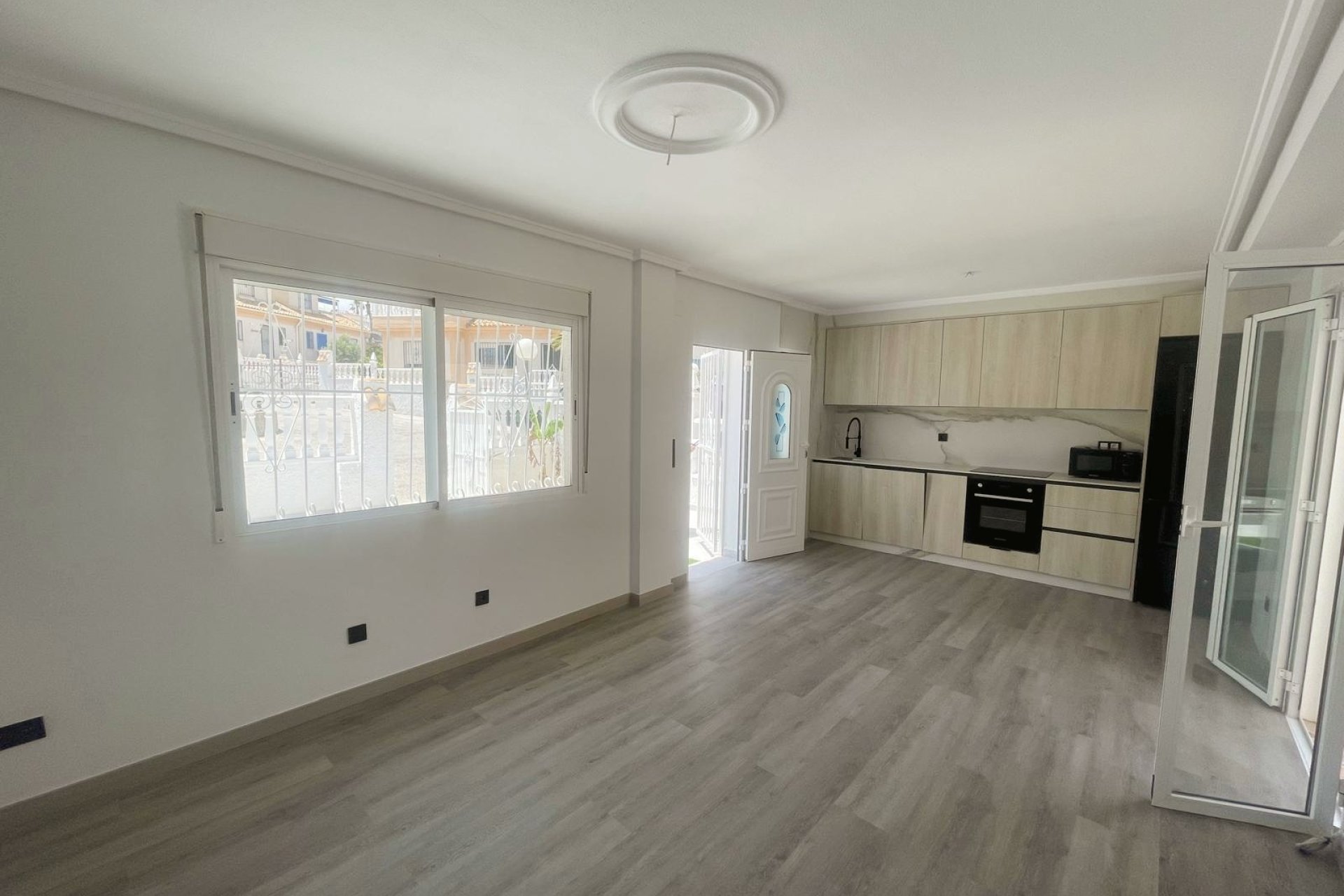 Resale - Townhouse / Duplex / Corner - Ciudad Quesada - La Marquesa Golf