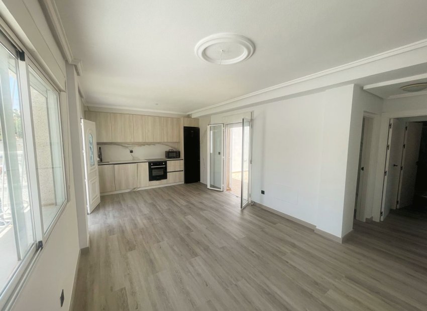 Resale - Townhouse / Duplex / Corner - Ciudad Quesada - La Marquesa Golf