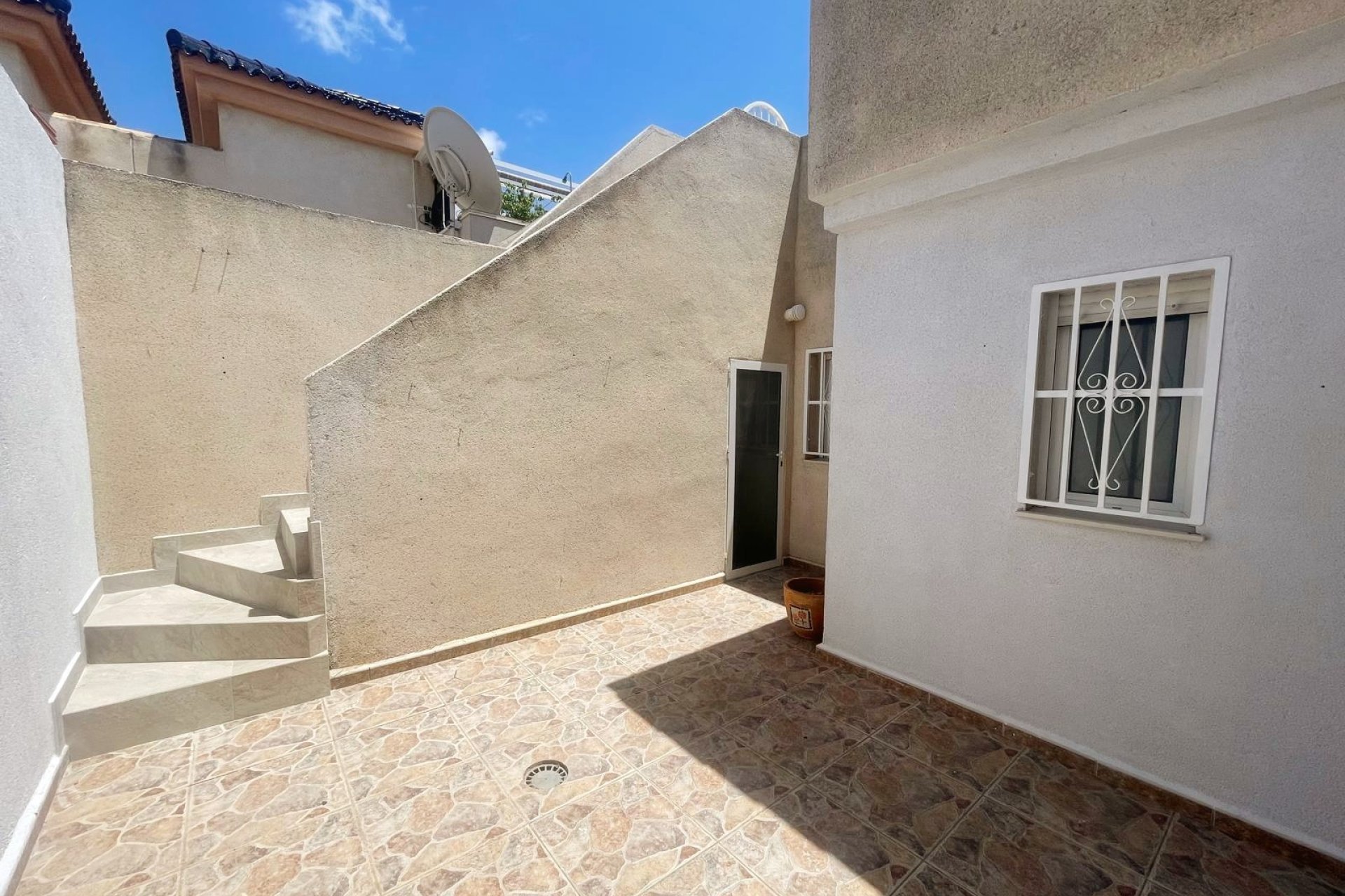 Resale - Townhouse / Duplex / Corner - Ciudad Quesada - La Marquesa Golf