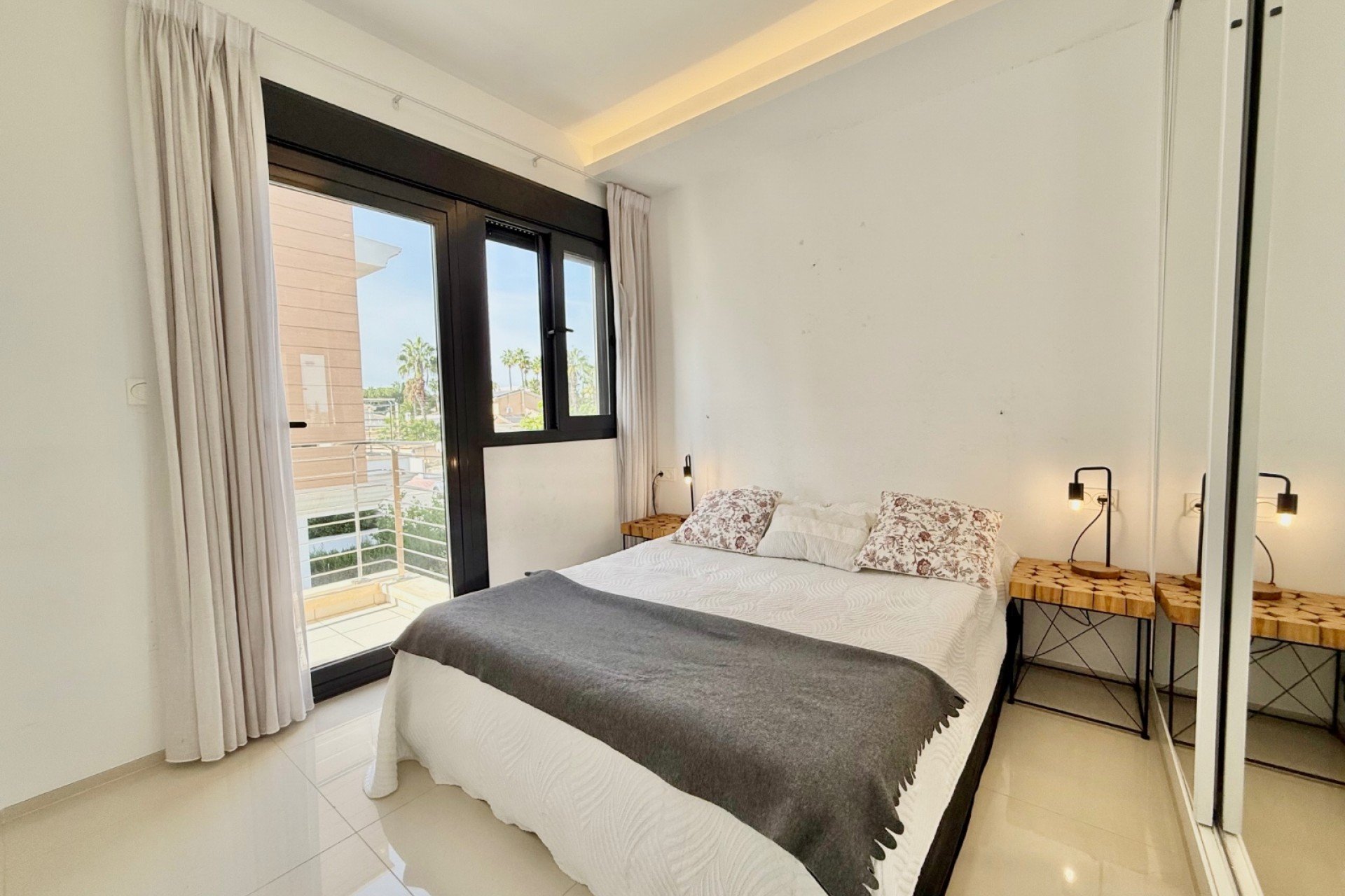 Resale - Townhouse / Duplex / Corner - Ciudad Quesada - Lo Marabú