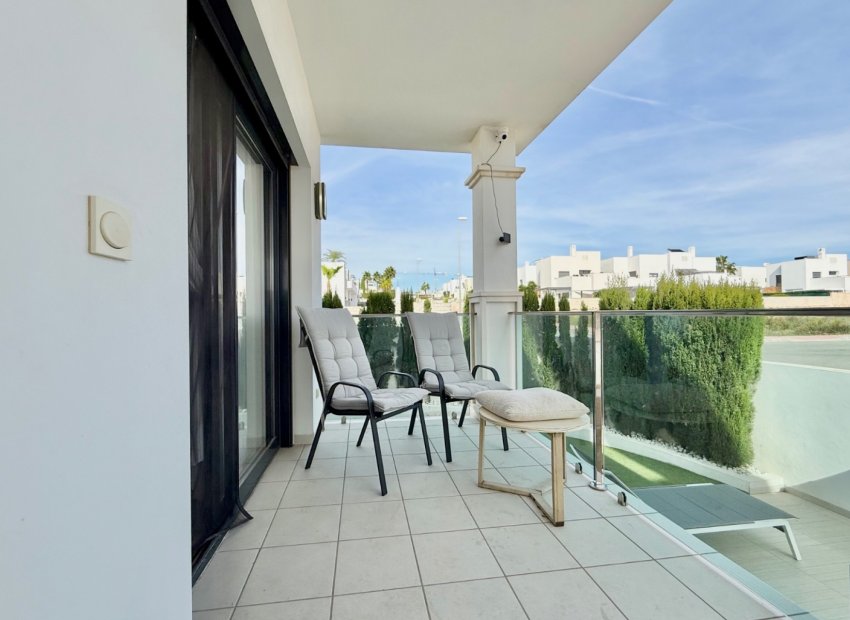 Resale - Townhouse / Duplex / Corner - Ciudad Quesada - Lo Marabú