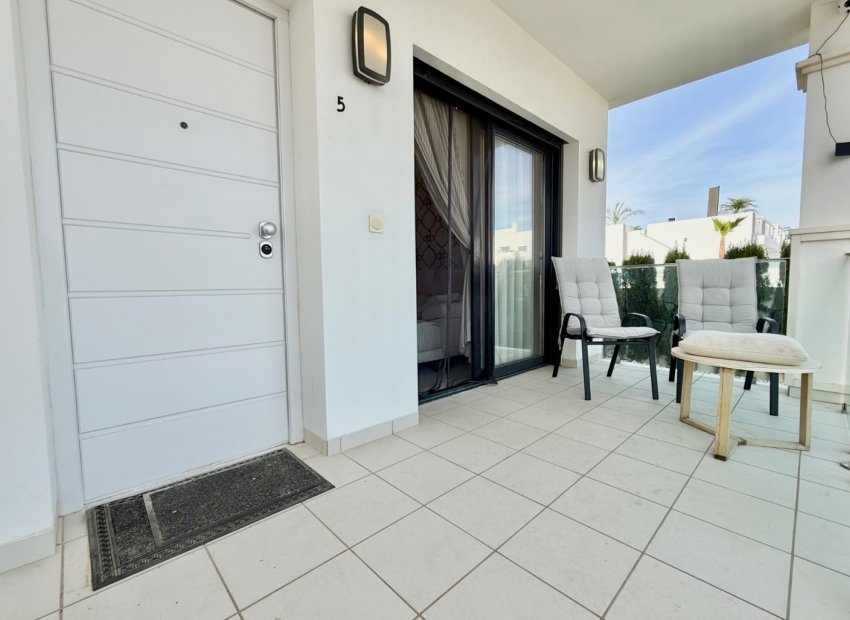 Resale - Townhouse / Duplex / Corner - Ciudad Quesada - Lo Marabú