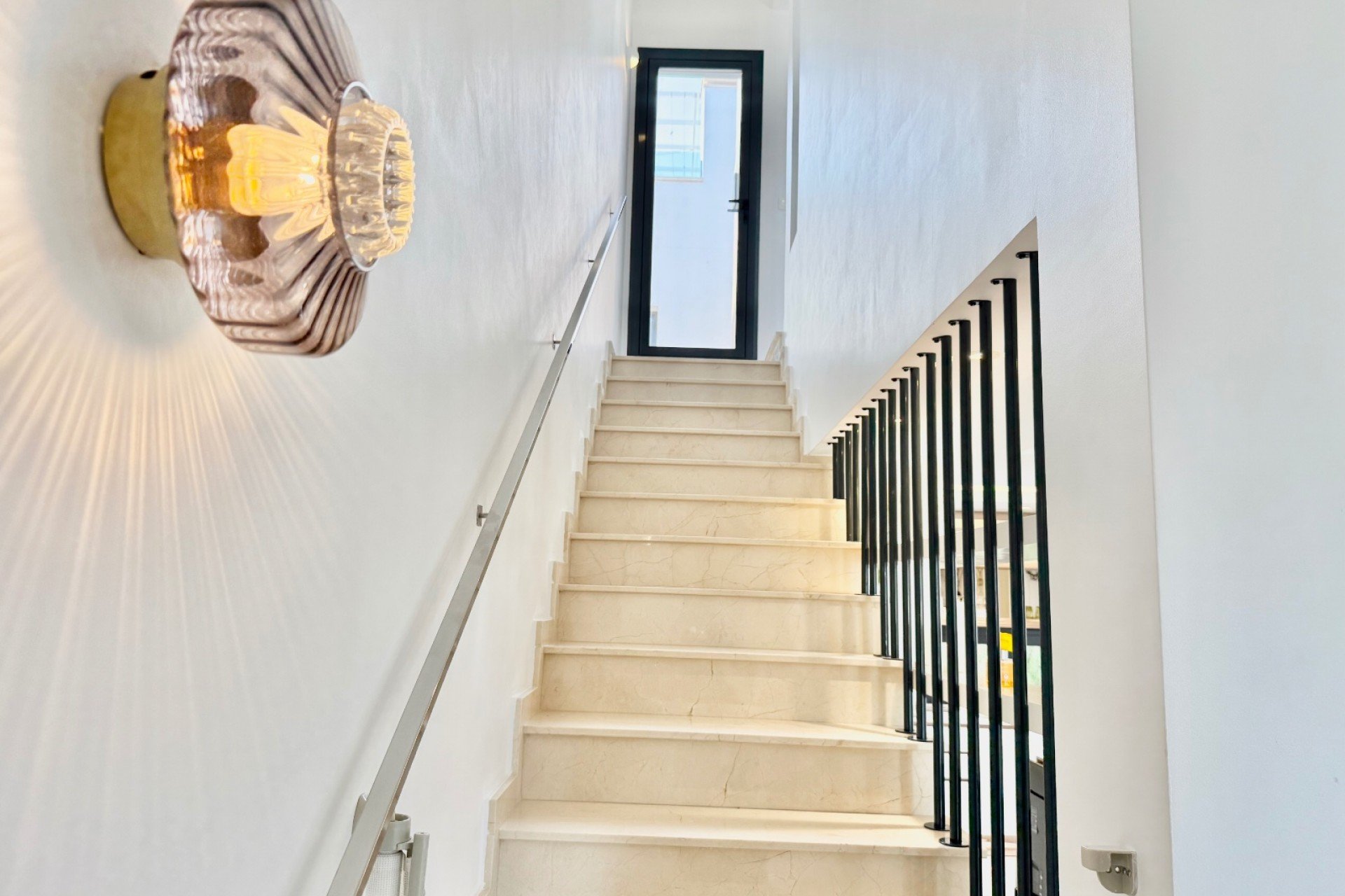 Resale - Townhouse / Duplex / Corner - Ciudad Quesada - Lo Marabú