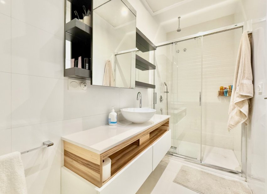 Resale - Townhouse / Duplex / Corner - Ciudad Quesada - Lo Marabú