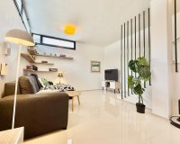 Resale - Townhouse / Duplex / Corner - Ciudad Quesada - Lo Marabú