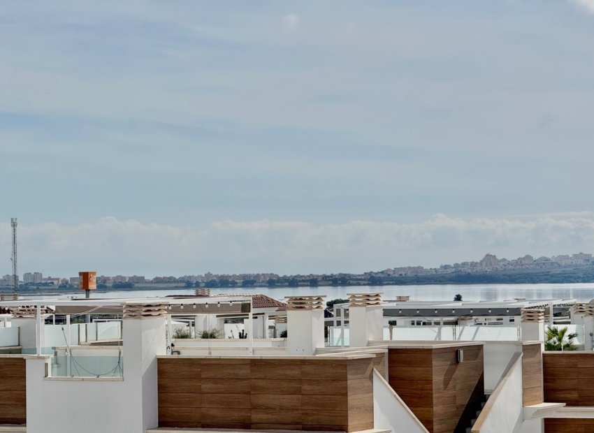 Resale - Townhouse / Duplex / Corner - Ciudad Quesada - Lo Marabú