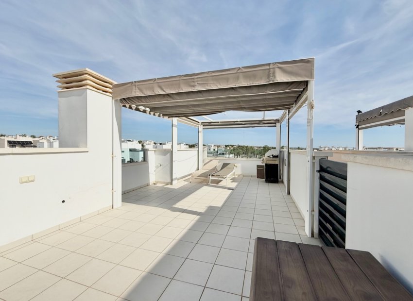 Resale - Townhouse / Duplex / Corner - Ciudad Quesada - Lo Marabú