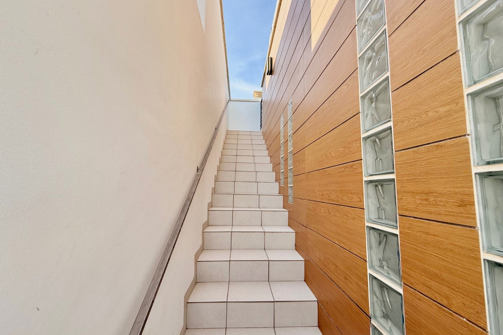 Resale - Townhouse / Duplex / Corner - Ciudad Quesada - Lo Marabú