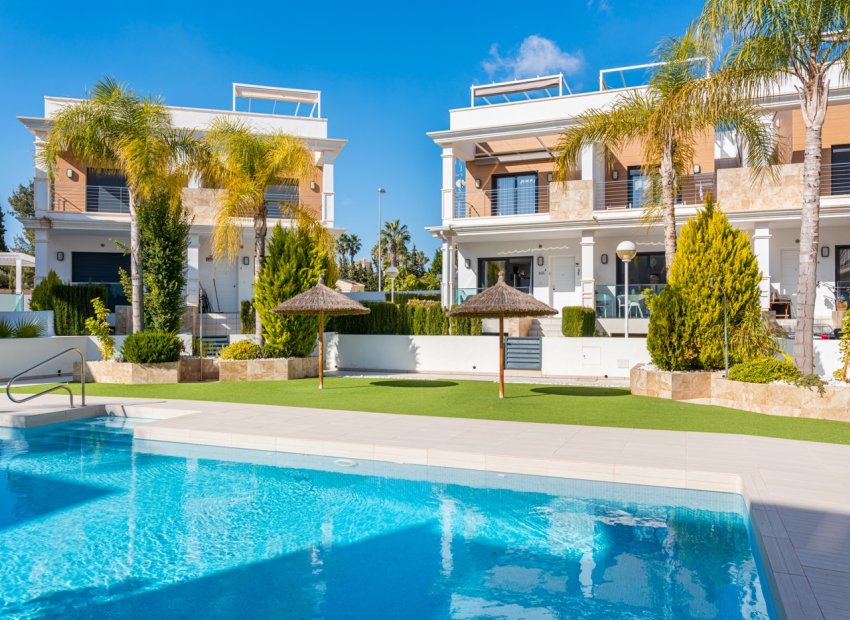 Resale - Townhouse / Duplex / Corner - Ciudad Quesada - Rojales