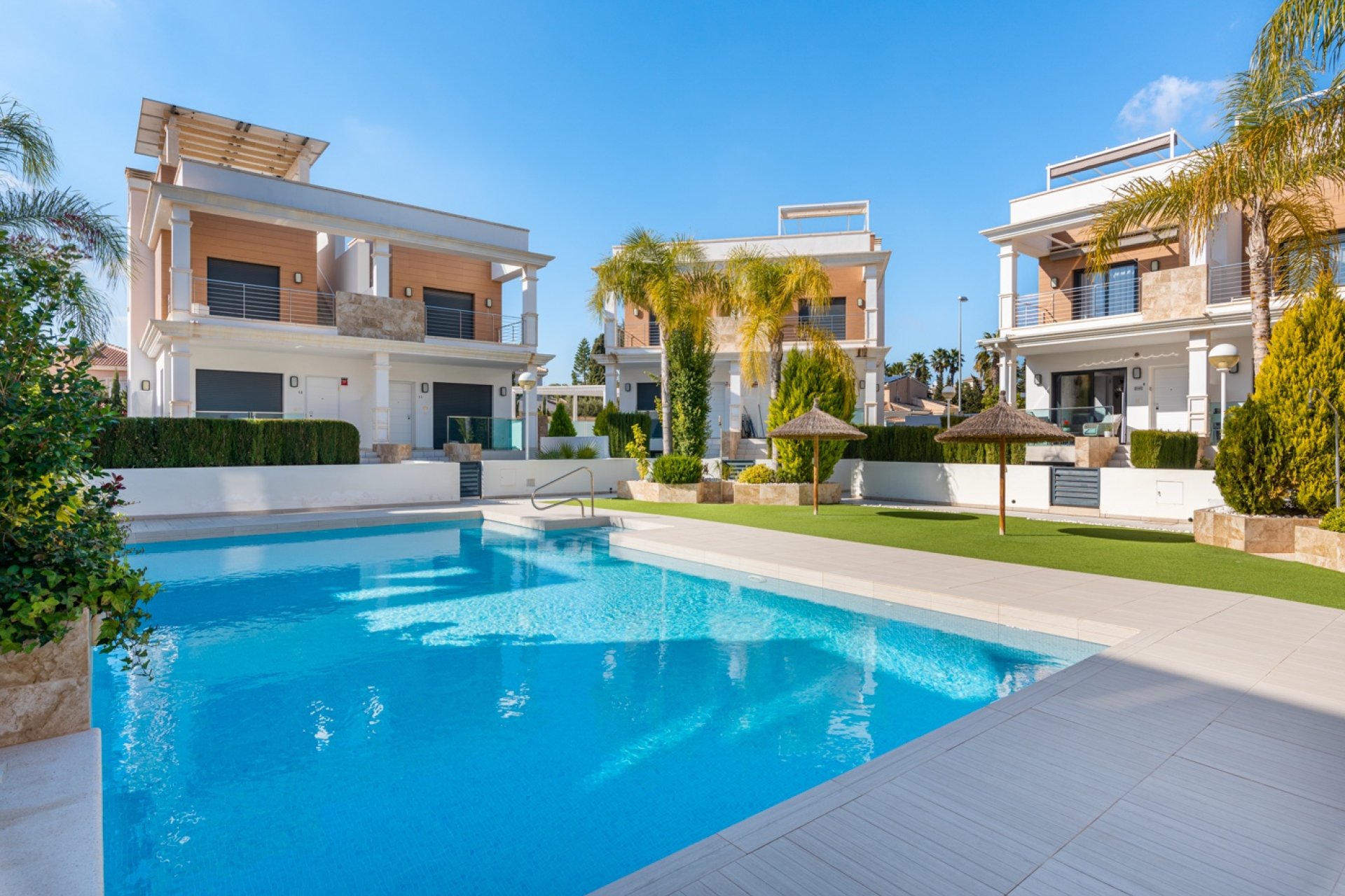 Resale - Townhouse / Duplex / Corner - Ciudad Quesada - Rojales