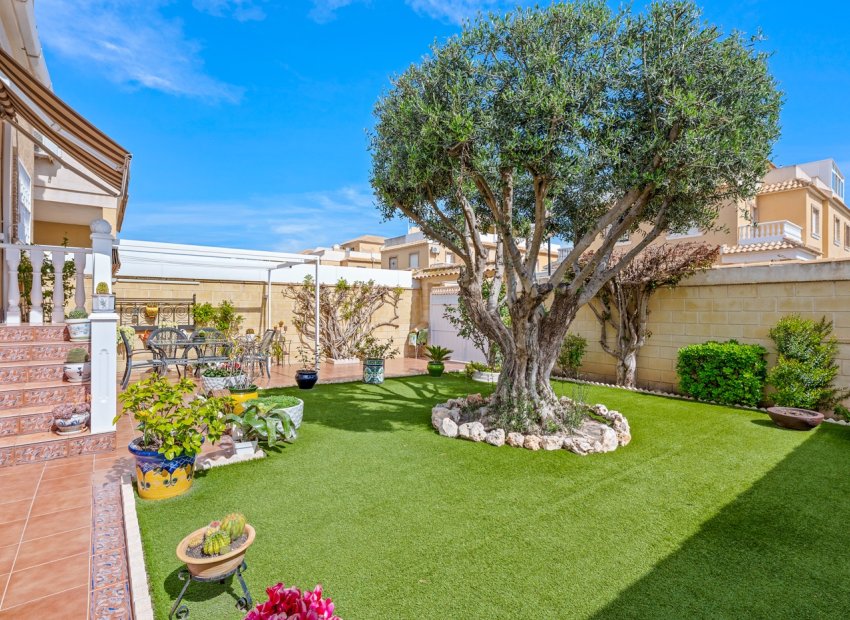 Resale - Townhouse / Duplex / Corner - Ciudad Quesada - Rojales