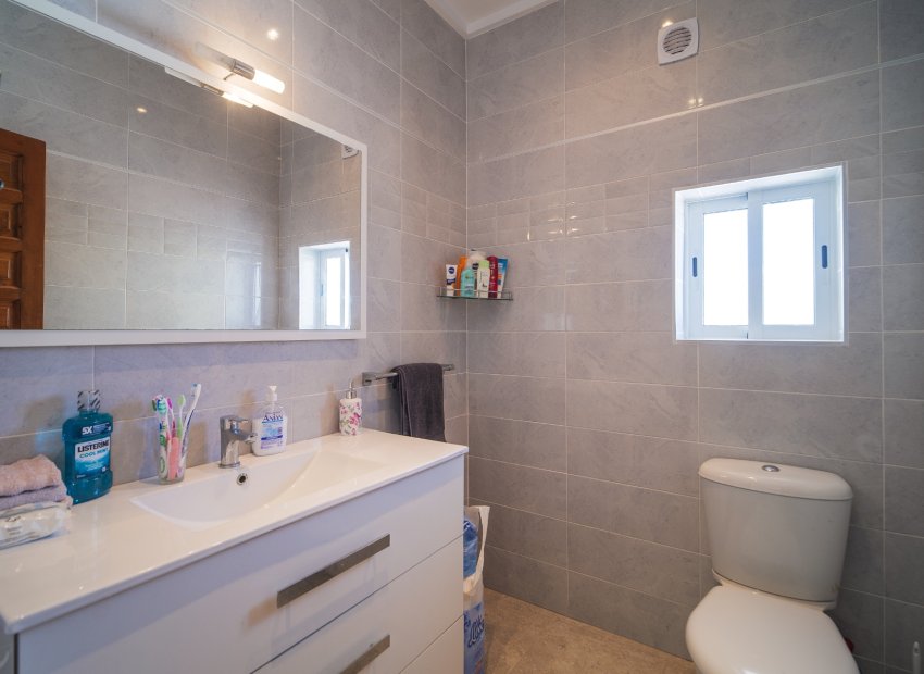 Resale - Townhouse / Duplex / Corner - Ciudad Quesada - town