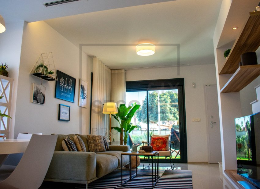 Resale - Townhouse / Duplex / Corner - Ciudad Quesada