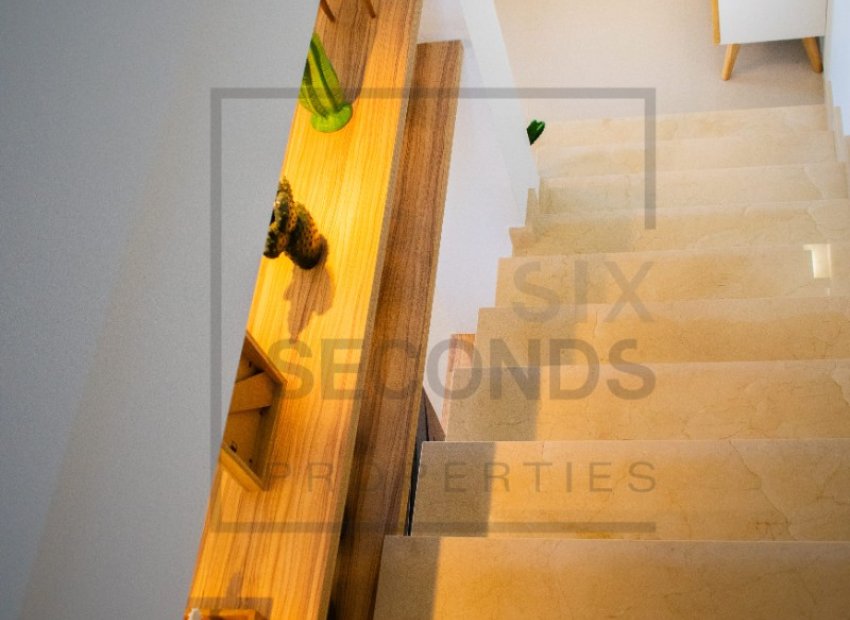 Resale - Townhouse / Duplex / Corner - Ciudad Quesada