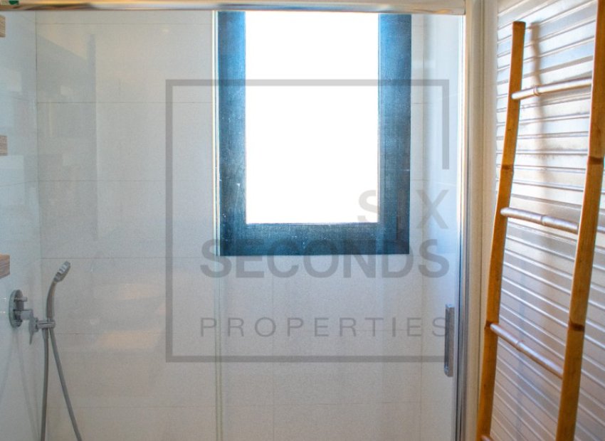 Resale - Townhouse / Duplex / Corner - Ciudad Quesada