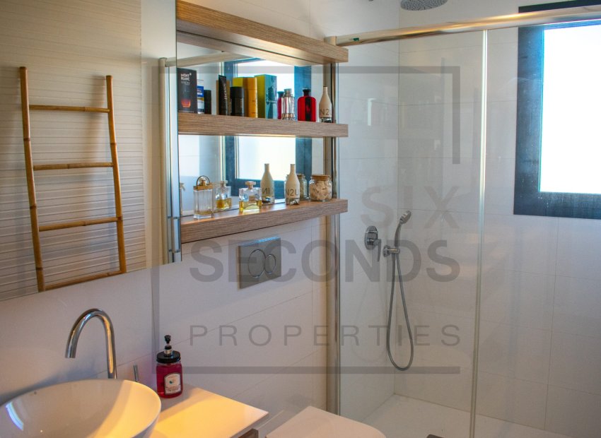 Resale - Townhouse / Duplex / Corner - Ciudad Quesada