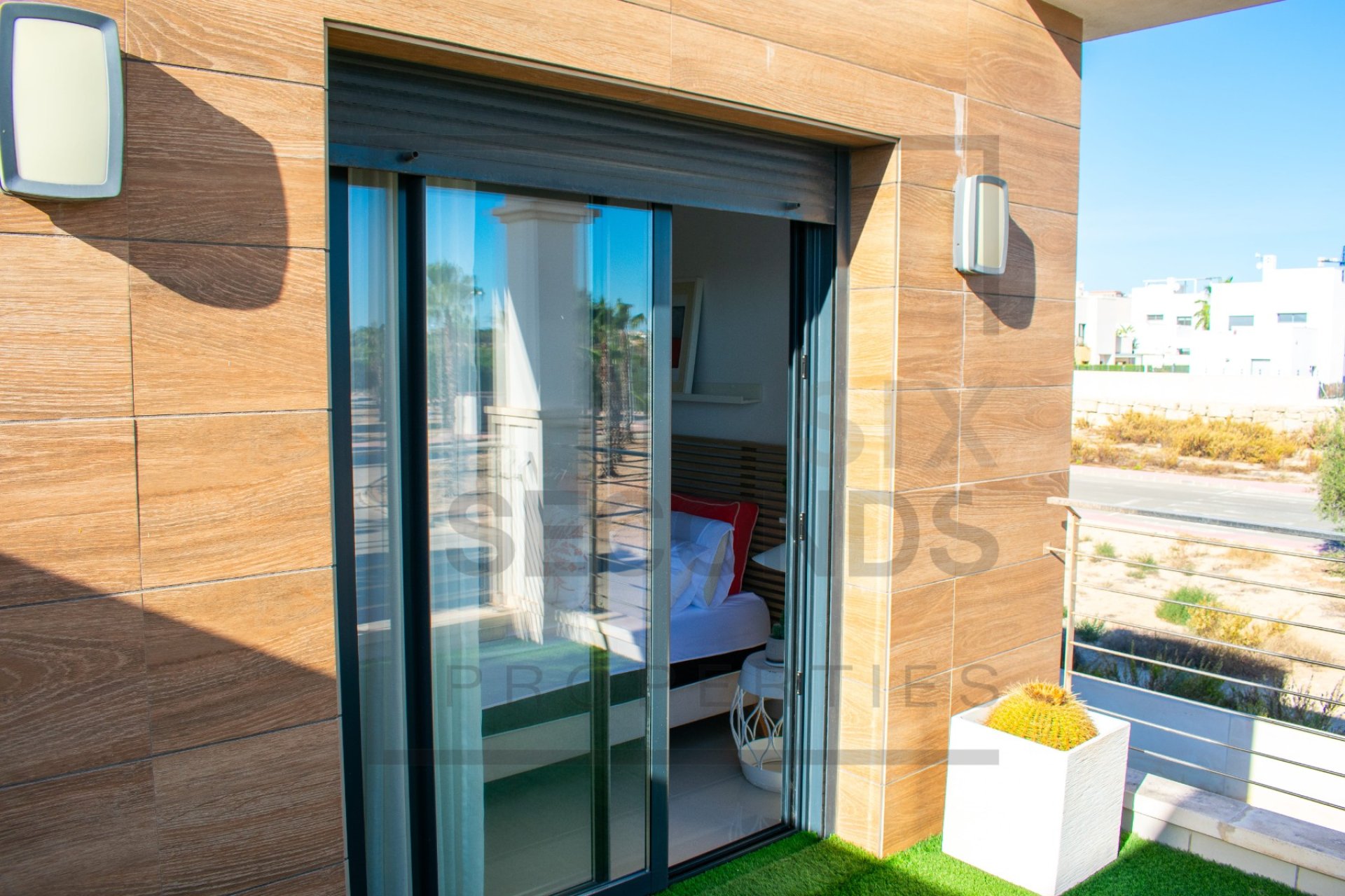 Resale - Townhouse / Duplex / Corner - Ciudad Quesada