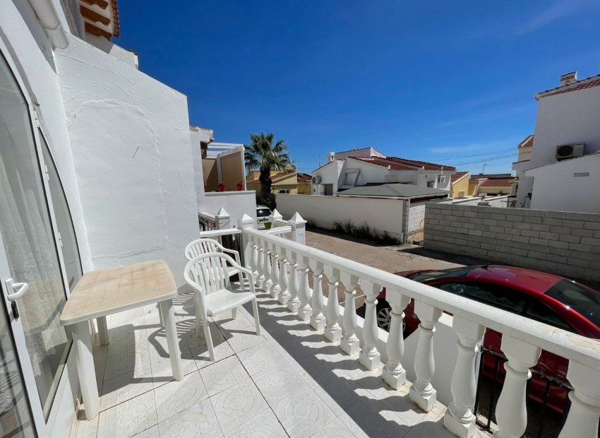Resale - Townhouse / Duplex / Corner - Ciudad Quesada