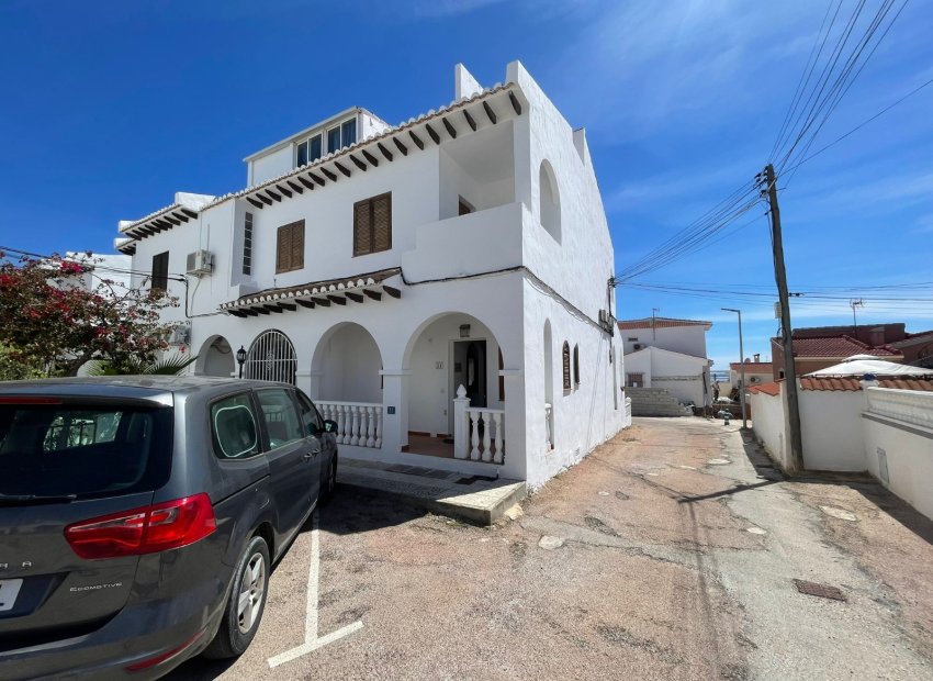 Resale - Townhouse / Duplex / Corner - Ciudad Quesada