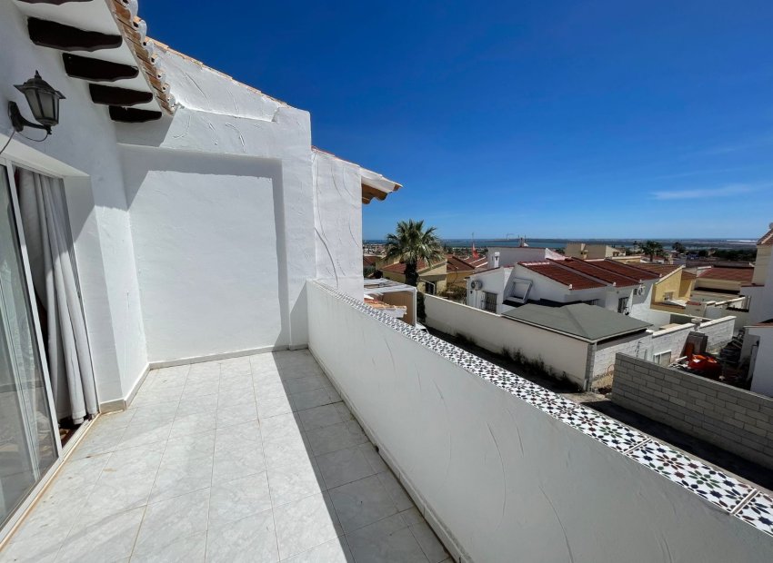 Resale - Townhouse / Duplex / Corner - Ciudad Quesada