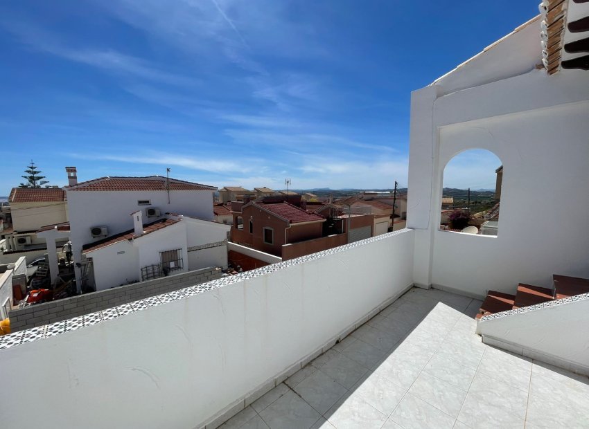 Resale - Townhouse / Duplex / Corner - Ciudad Quesada