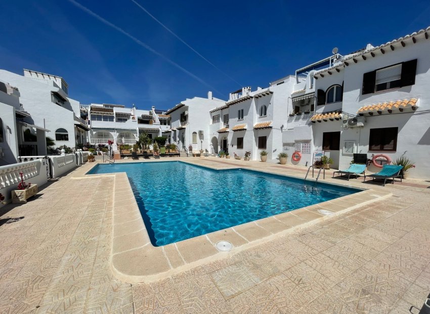 Resale - Townhouse / Duplex / Corner - Ciudad Quesada