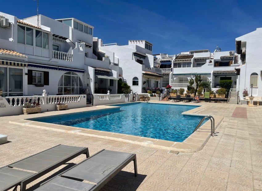 Resale - Townhouse / Duplex / Corner - Ciudad Quesada