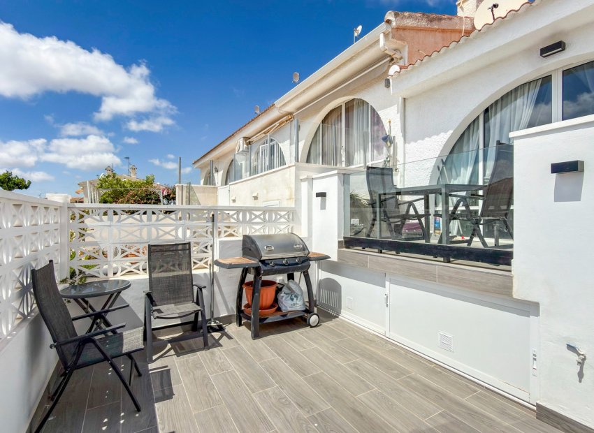 Resale - Townhouse / Duplex / Corner - Ciudad Quesada