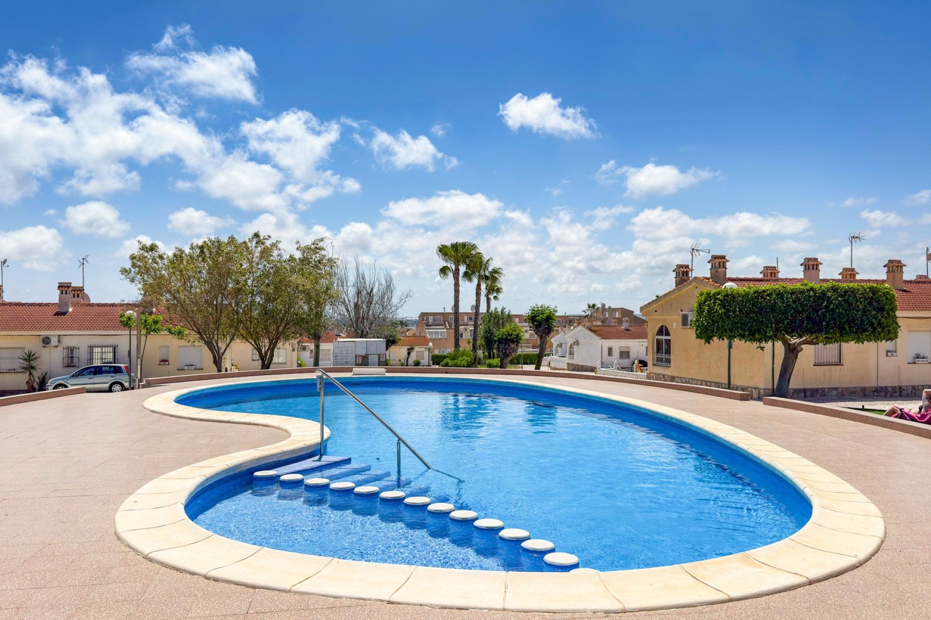 Resale - Townhouse / Duplex / Corner - Ciudad Quesada