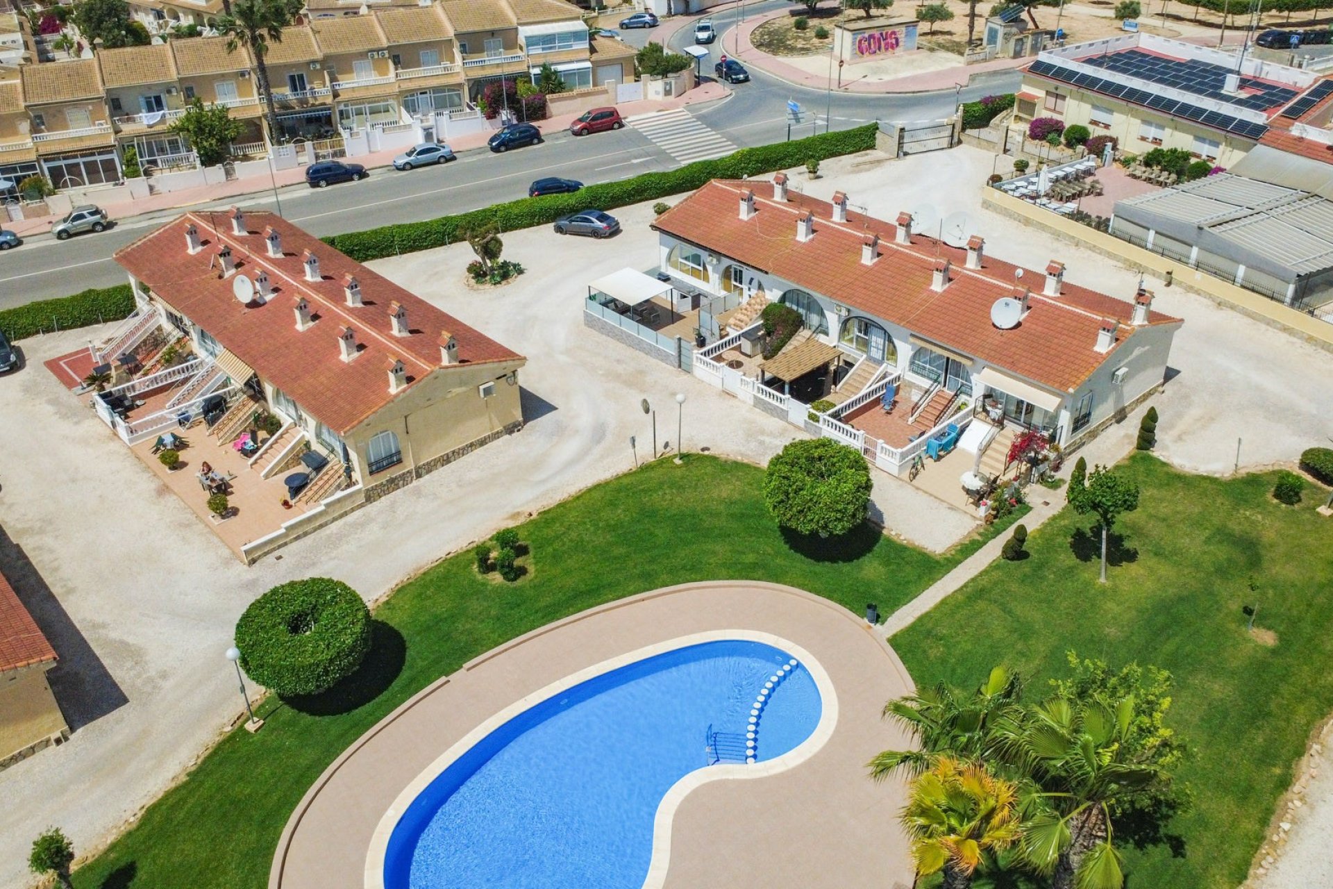 Resale - Townhouse / Duplex / Corner - Ciudad Quesada
