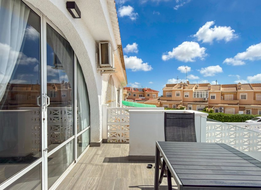 Resale - Townhouse / Duplex / Corner - Ciudad Quesada