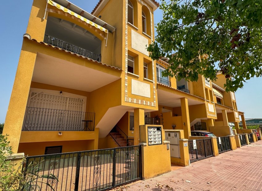 Resale - Townhouse / Duplex / Corner - Daya Nueva - Costa Blanca Sur