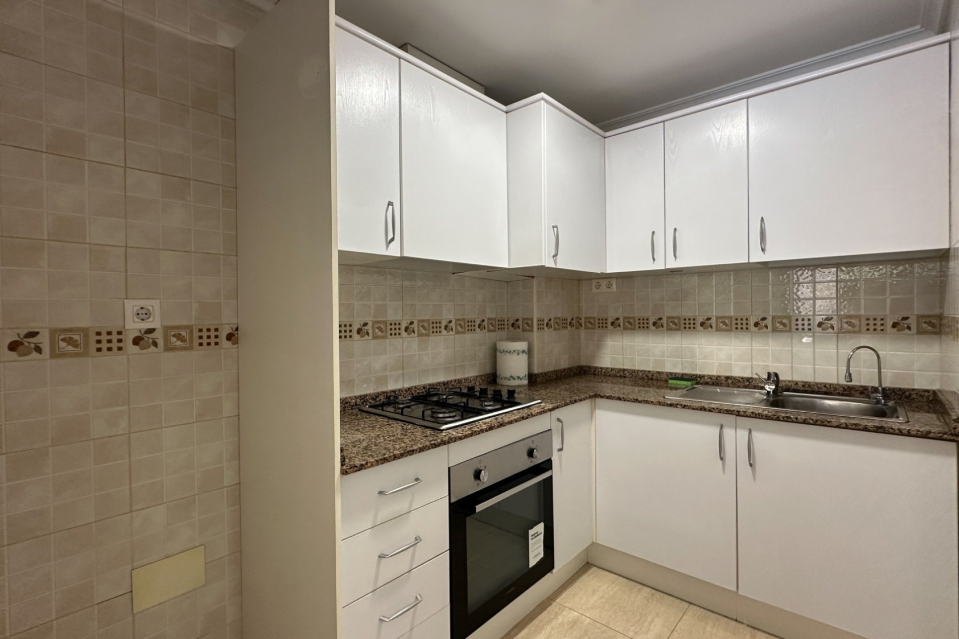 Resale - Townhouse / Duplex / Corner - Daya Nueva - Costa Blanca Sur