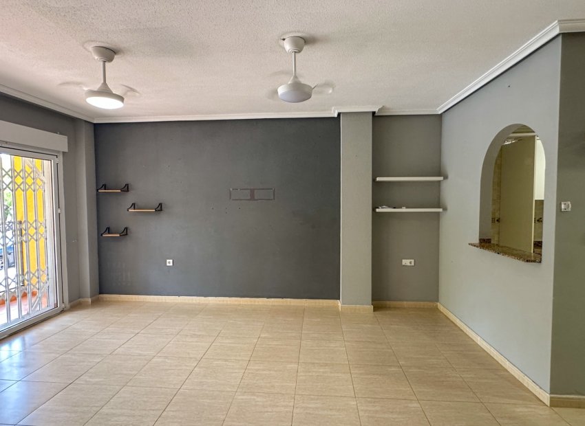 Resale - Townhouse / Duplex / Corner - Daya Nueva - Costa Blanca Sur