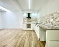 Resale - Townhouse / Duplex / Corner - Daya Vieja