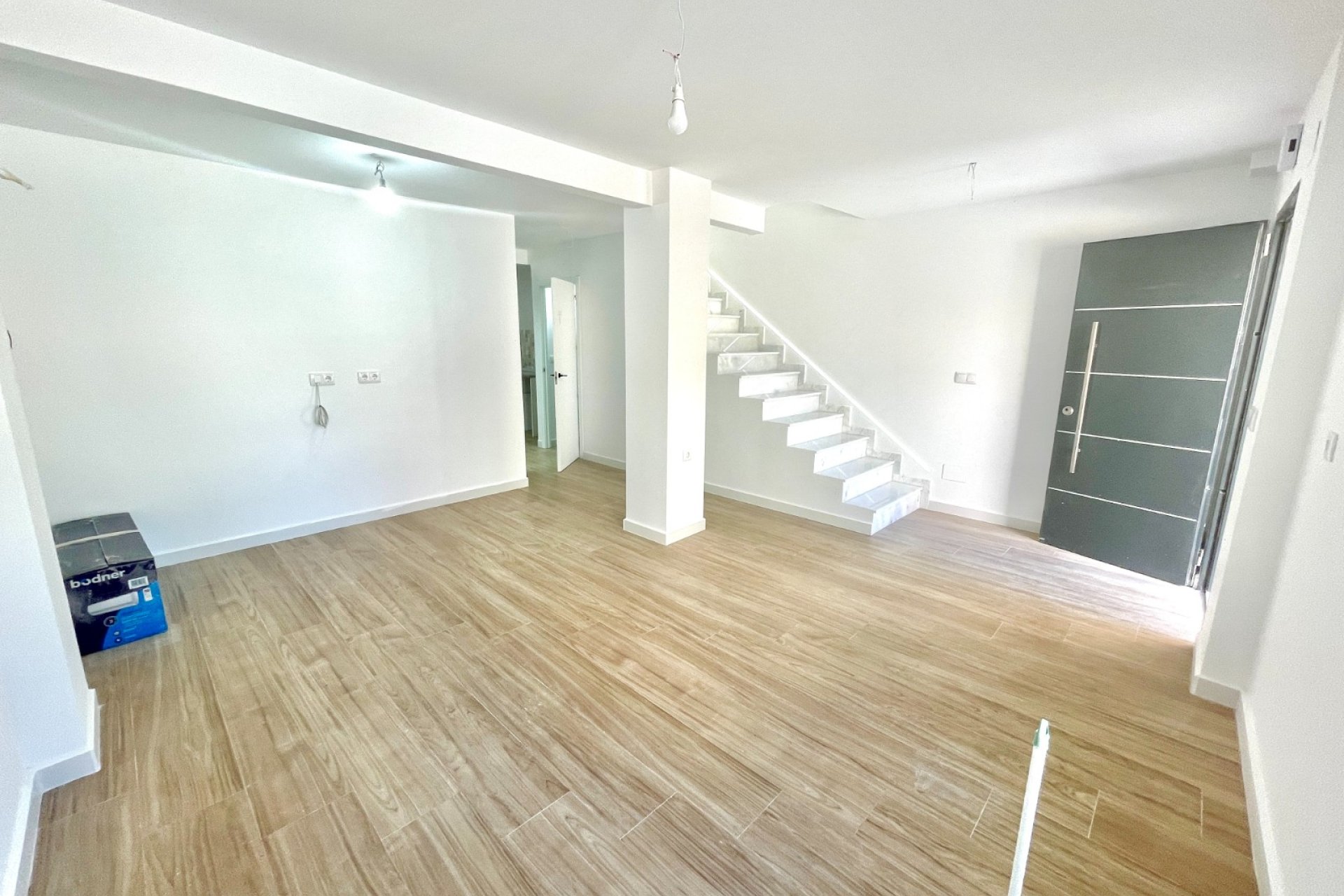 Resale - Townhouse / Duplex / Corner - Daya Vieja