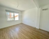 Resale - Townhouse / Duplex / Corner - Daya Vieja